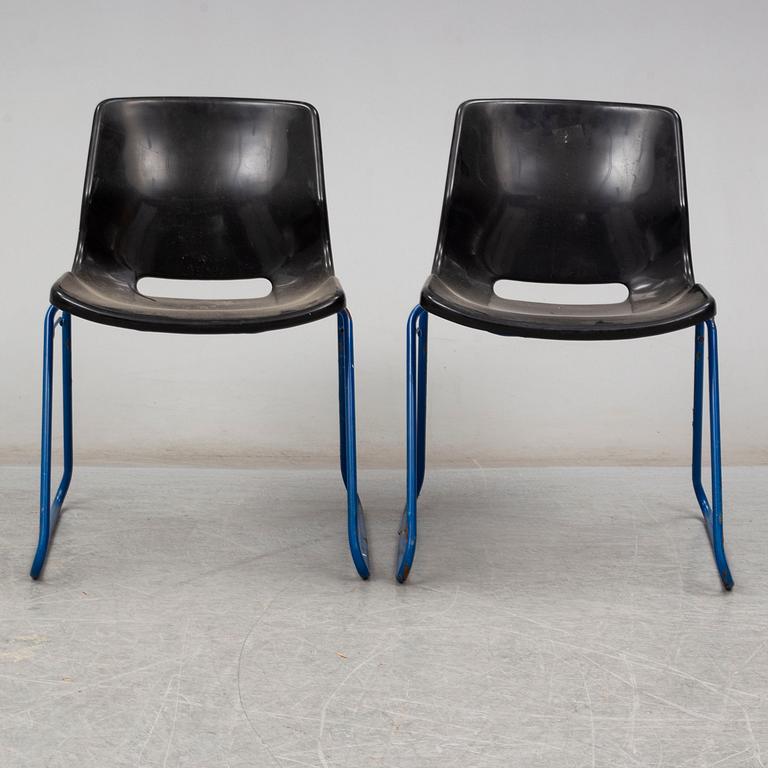 SVANTE SCHÖBLOM, seven stackable 'Clipper' chairs from Overman, 1982.