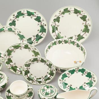 SERVISDELAR, 100 delar, flintgods, "Napoleon Ivy (Queen's Ware)", Wedgewood, 1900-talets andra hälft.
