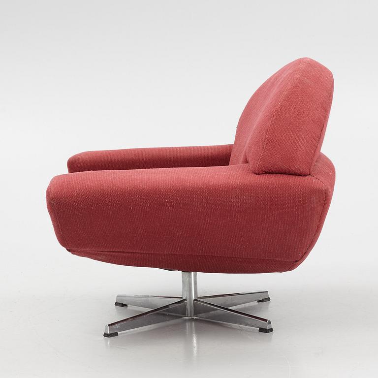 Johannes Andersen, a 'Capri' armchair, second half of the 20th Century.