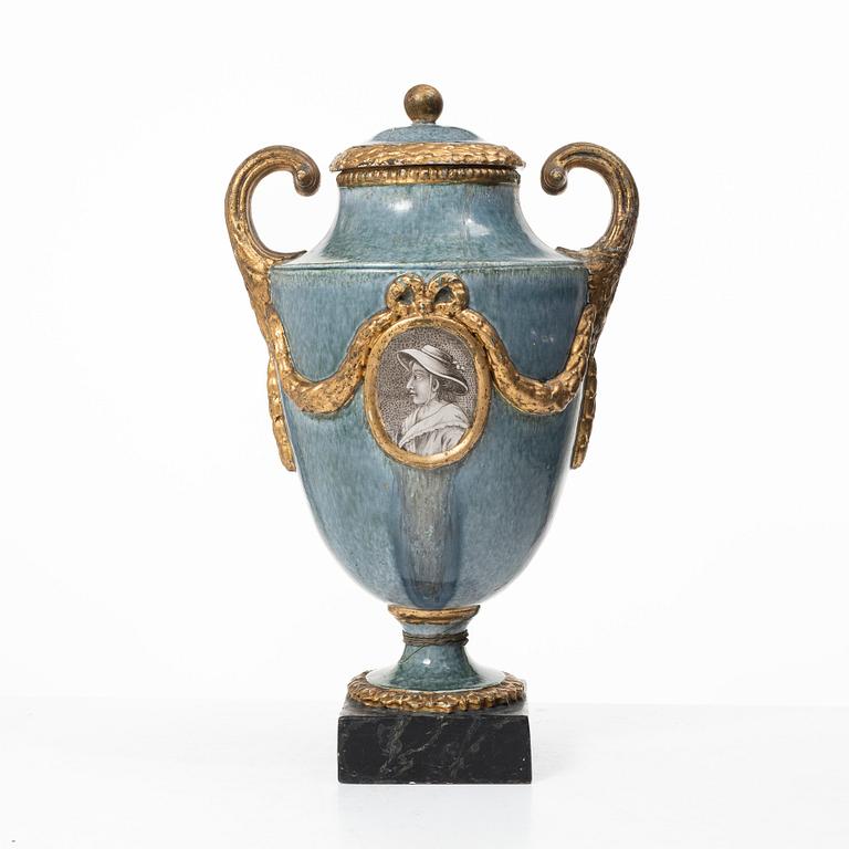A flintware jar from Marieberg, 18th century.