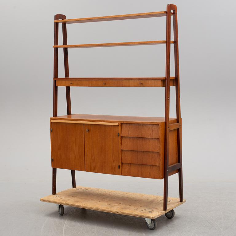 A 1950s/1960s shelf.