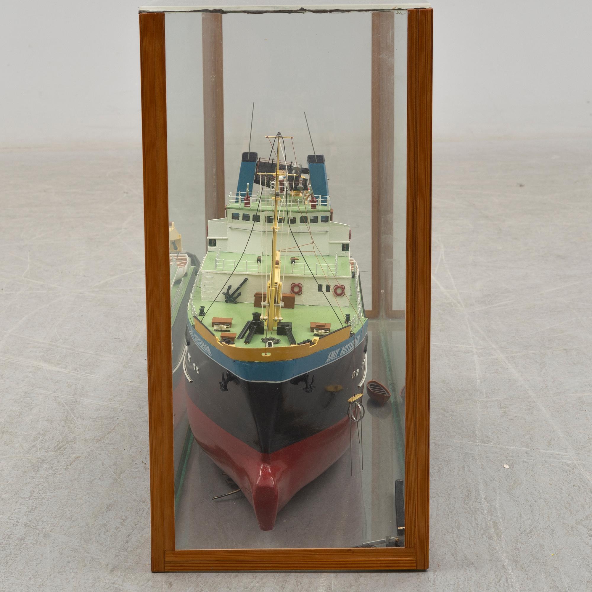 A "Smit Rotterdam" boat model, second half of the 20th century.