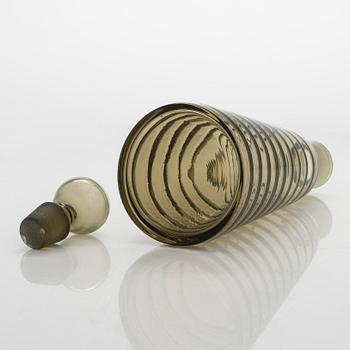 Aino Aalto, A set of 1930's carafe and drinking glasses, 8 pcs, "Bölgeblick" Karhula Glassworks.