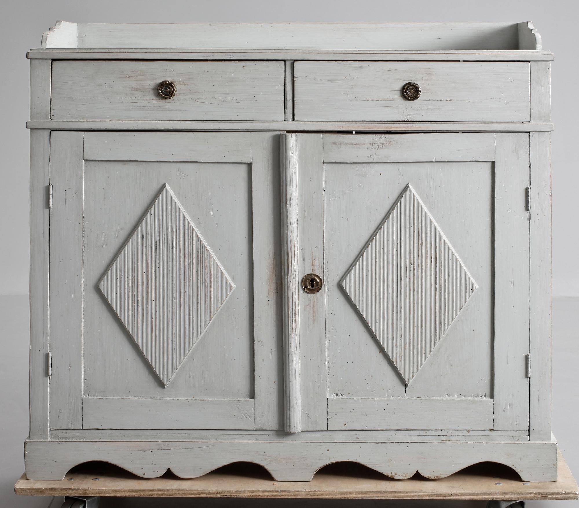 SKÄNK, sengustaviansk ca år 1800.