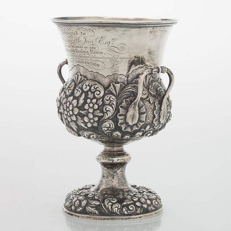 A sterling silver bowl, John Evans II,  London England 1838.