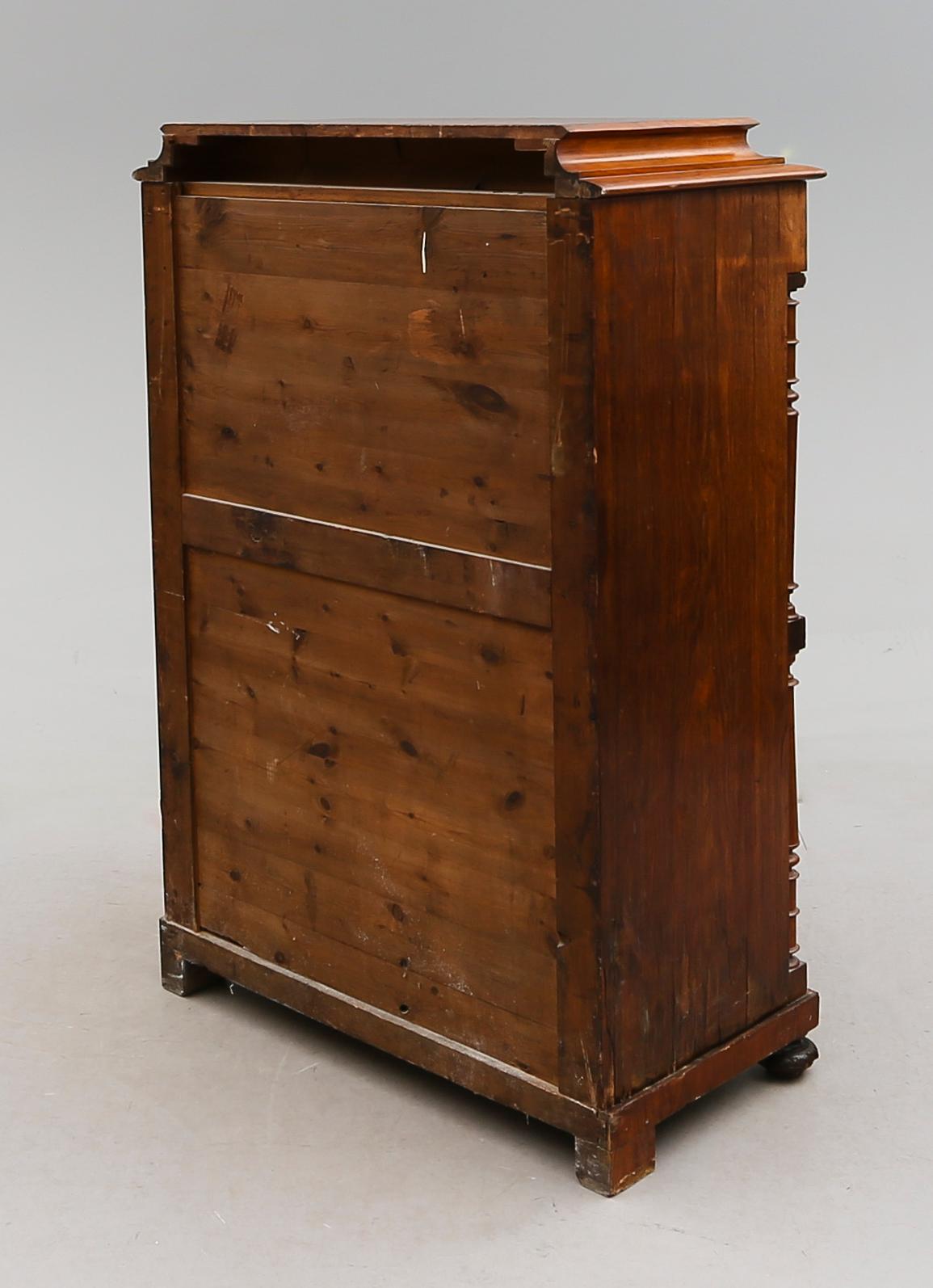 CHIFFONJÉ, 1800-talets andra hälft.