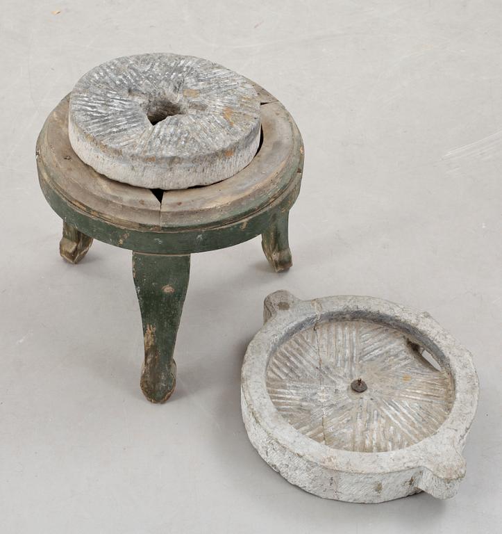 STENKVARN / HANDKVARN, 2+1 delar, sten, 1700-tal.