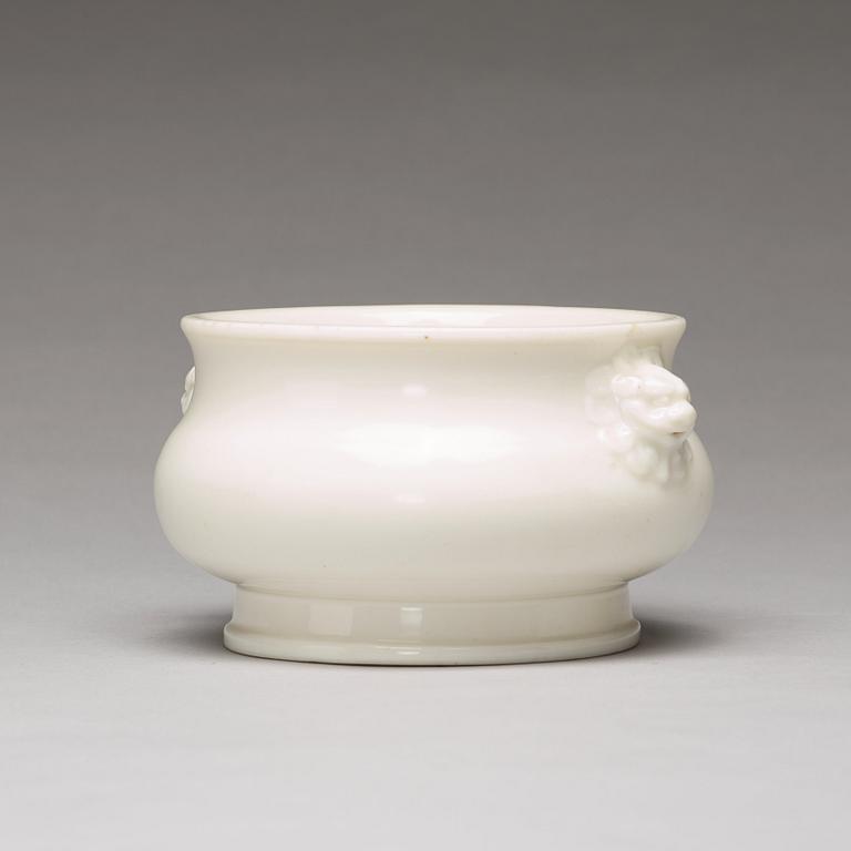 A blanc de chine/dehua censer, probably Ming dynasty (1368-1644).