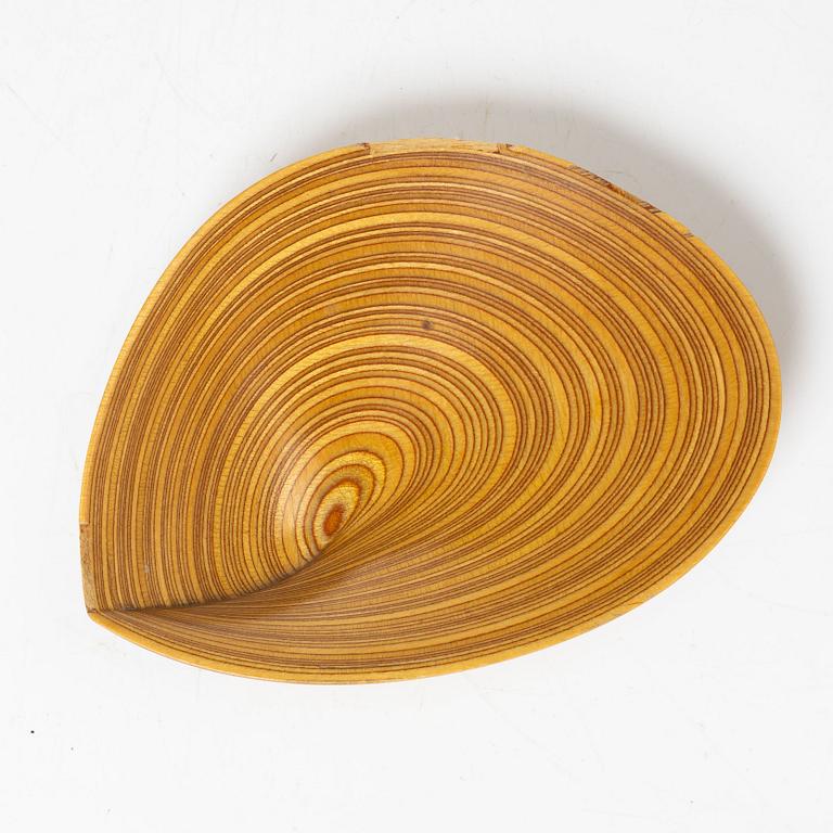 Tapio Wirkkala, a birch plywood dish, Finland 1950s.
