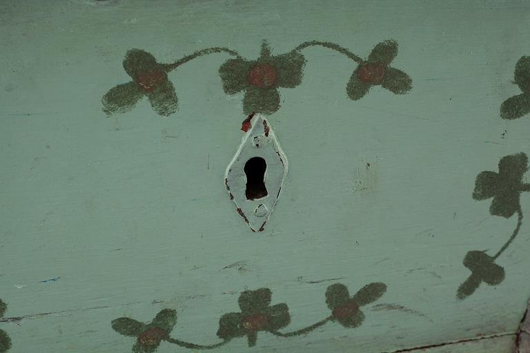 A 19th cenutry coffer.