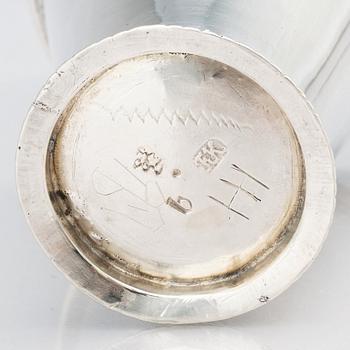 Friedrich Heinrich Klinck, bägare, silver, Stockholm 1738. Rokoko.