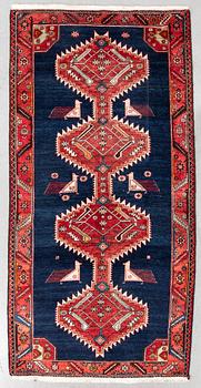 Carpet, Persia, approx. 305 x 148 cm.