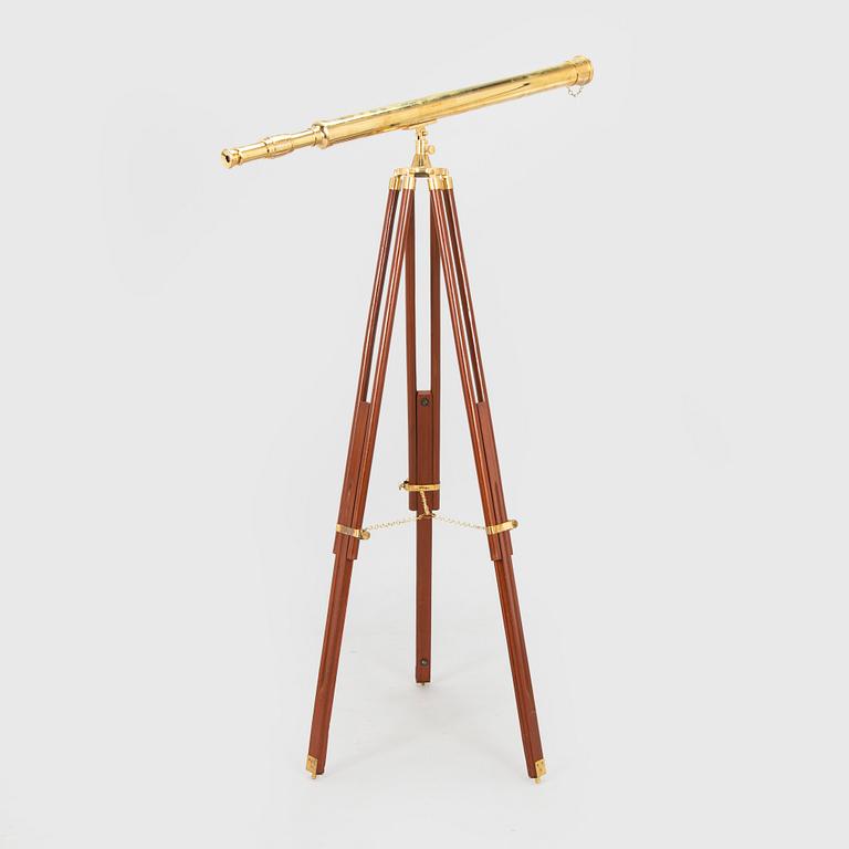 A spotting scope with stand from the latter half of the 20th century.