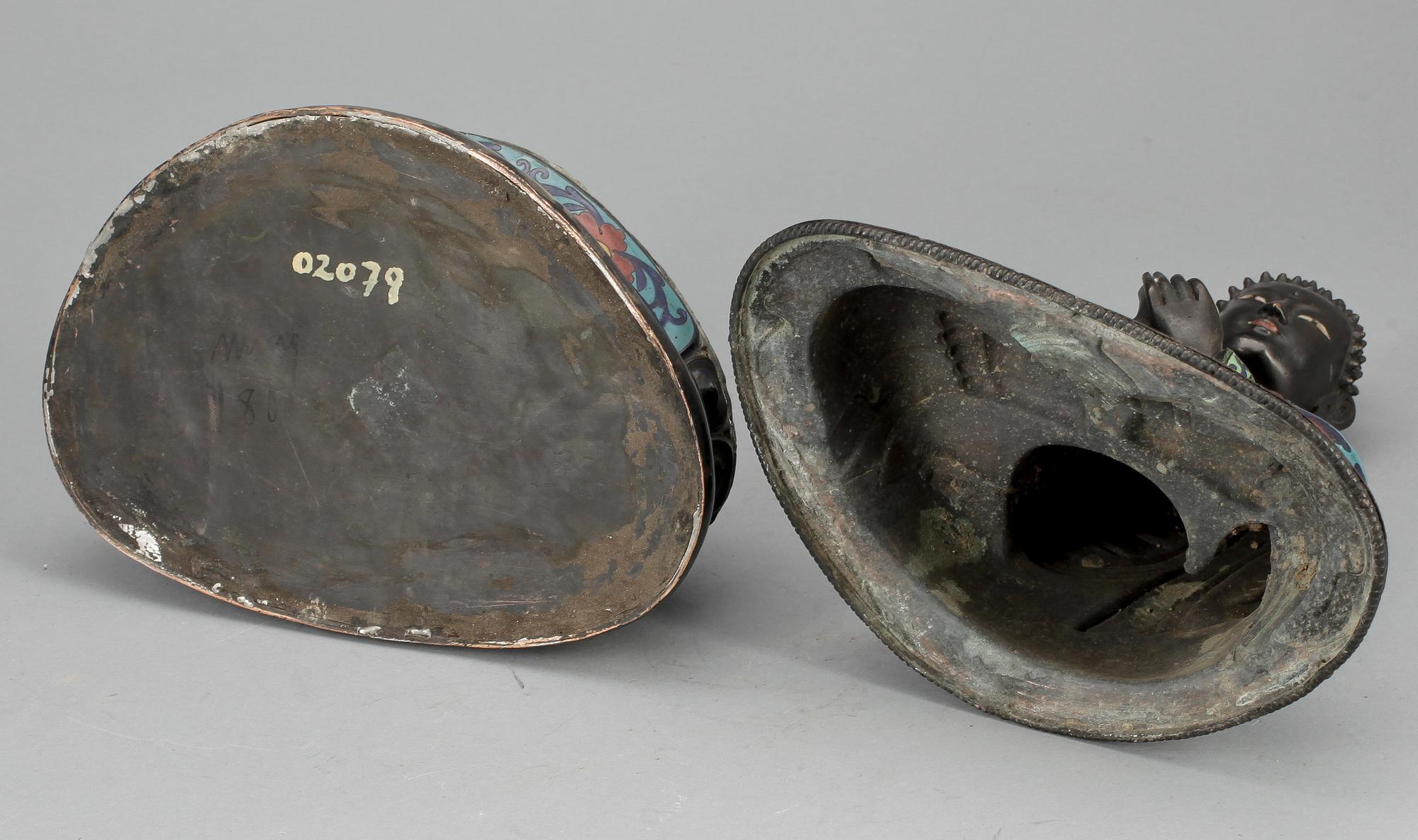 FIGUR, cloisonné, Kina 1900-tal.