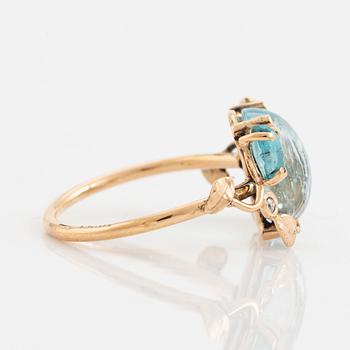 Cabochon cut topaz, apatite and brilliant cut diamomnd ring.
