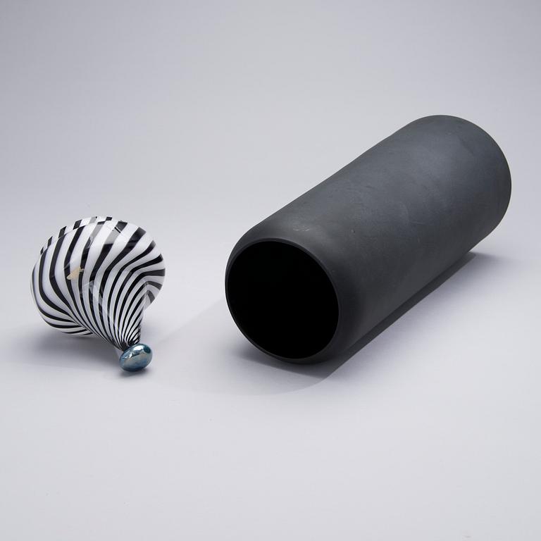 MARKKU SALO, A GLASS SCULPTURE. Signed Markku Salo Nuutajärvi Notsjö, 1988.