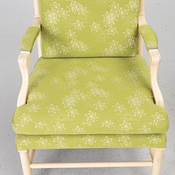 A pair of Gustavian style armchairs, tidigt 2000-tal.