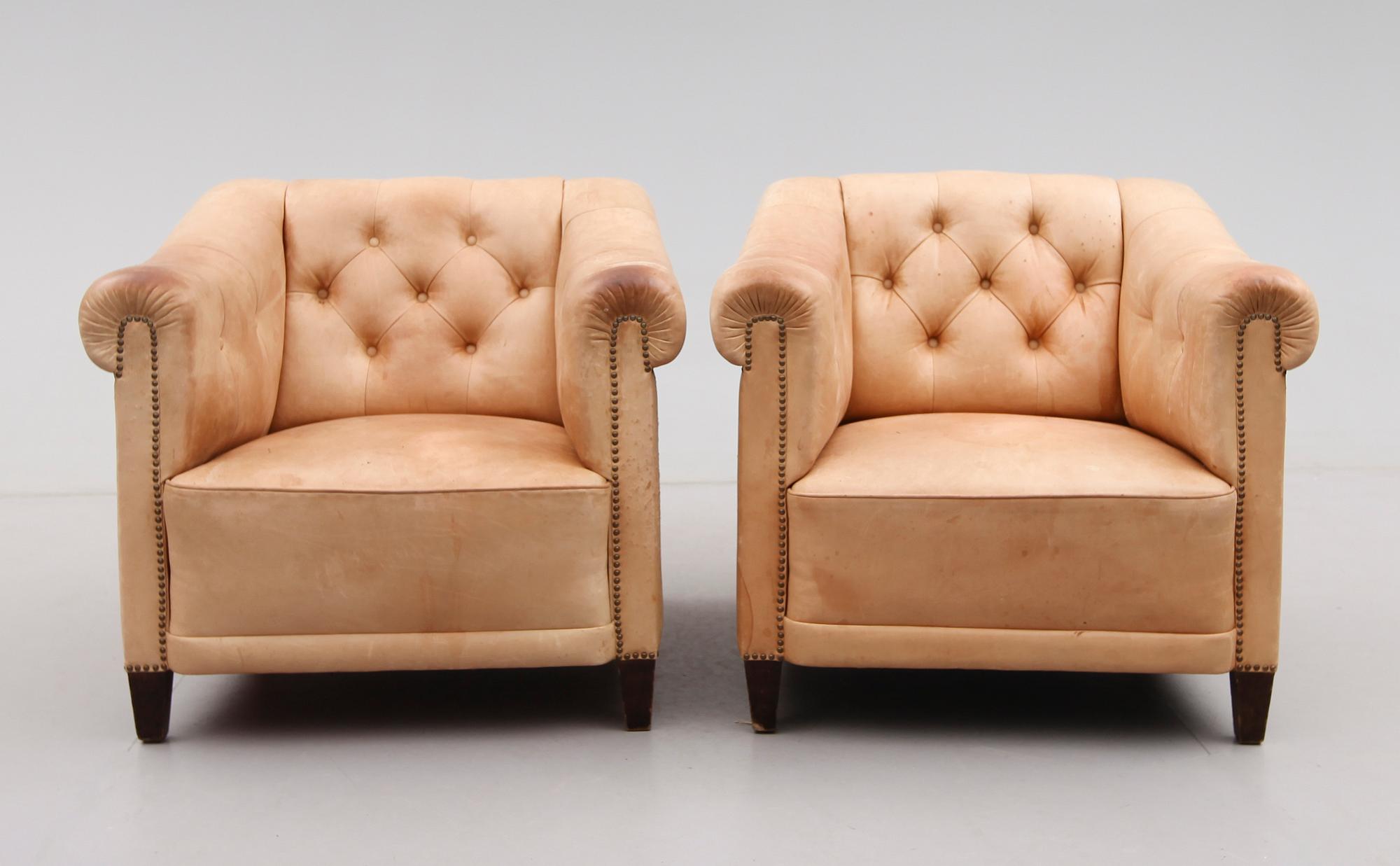 FÅTÖLJER, 1 par, 1900-talets andra hälft.