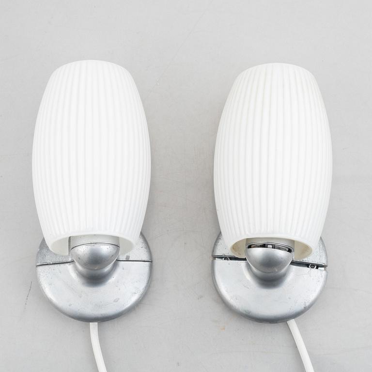 Marcello Ziliani, a pair of 'Schroeder' wall lamps, Arteluce, Italy.