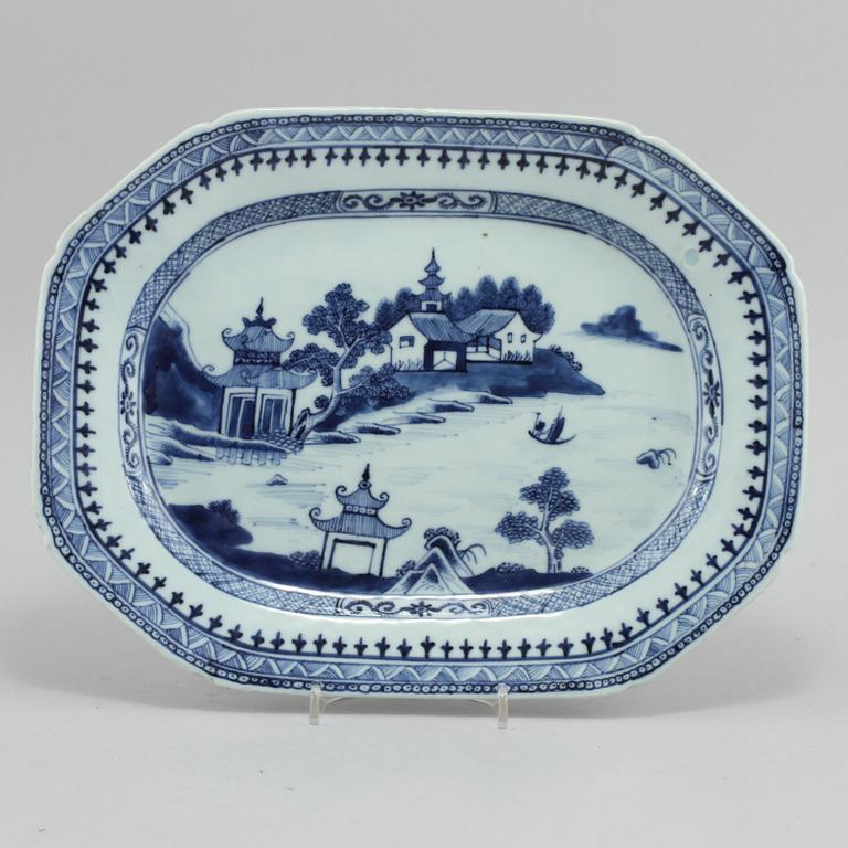 STEKFAT, porslin, Kina, 1700-tal.