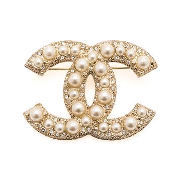 Chanel, brooch.