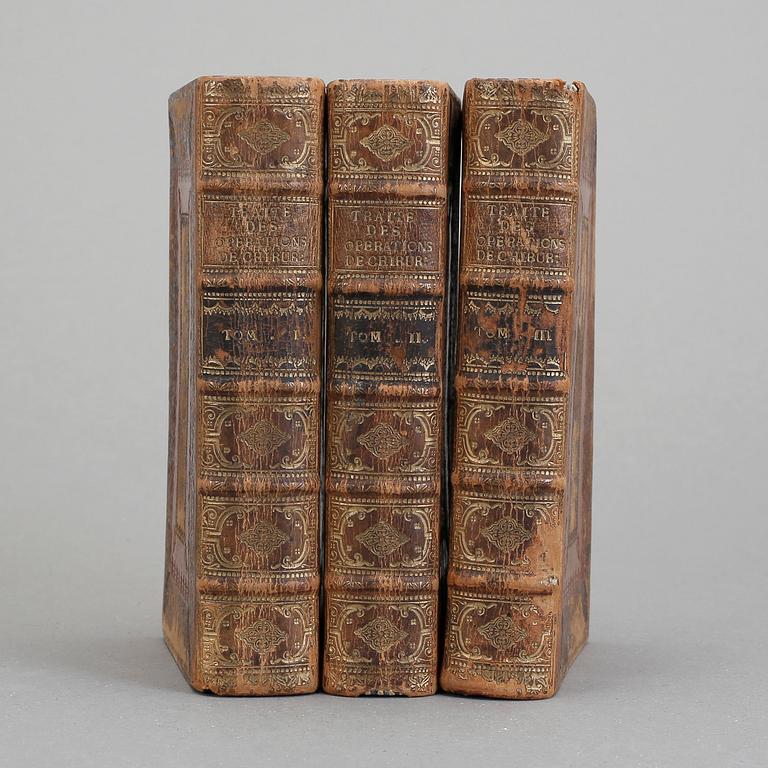 RENE-JACQUES CROISSANT, 3 volymer, Traité des Operations de Chirurgie, Paris 1738.