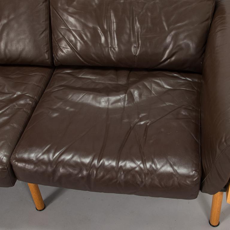 Yrjö Kukkapuro, a 1970s  'Ateljee' sofa for Haimi.