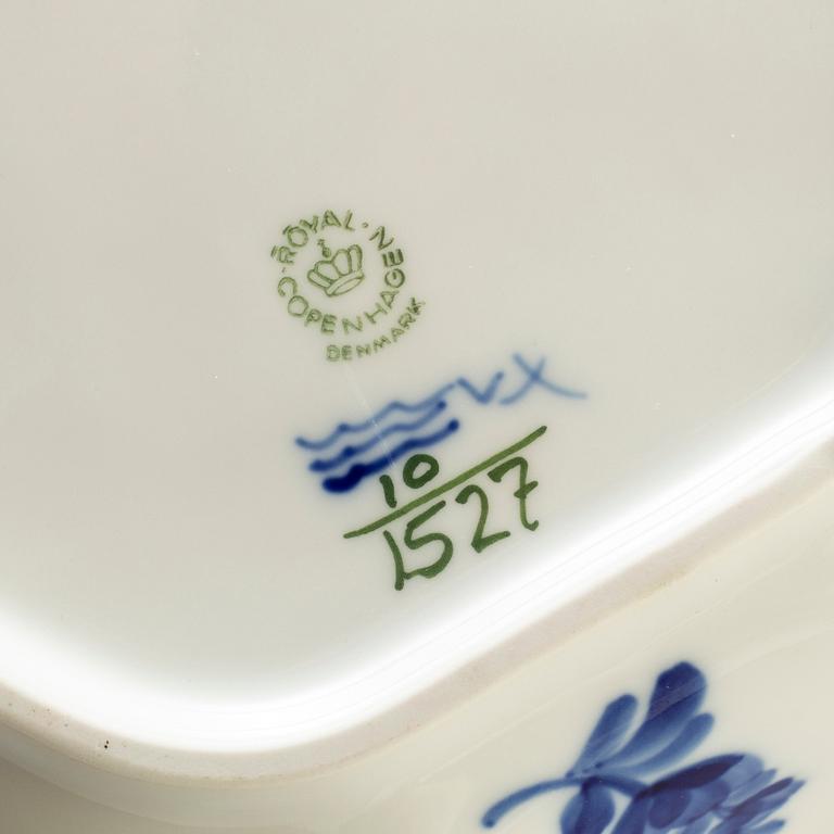 An 85 piece porcelain service, 'Blå Blomst', Royal Copenhagen, Denmark, second half of the 20th century.