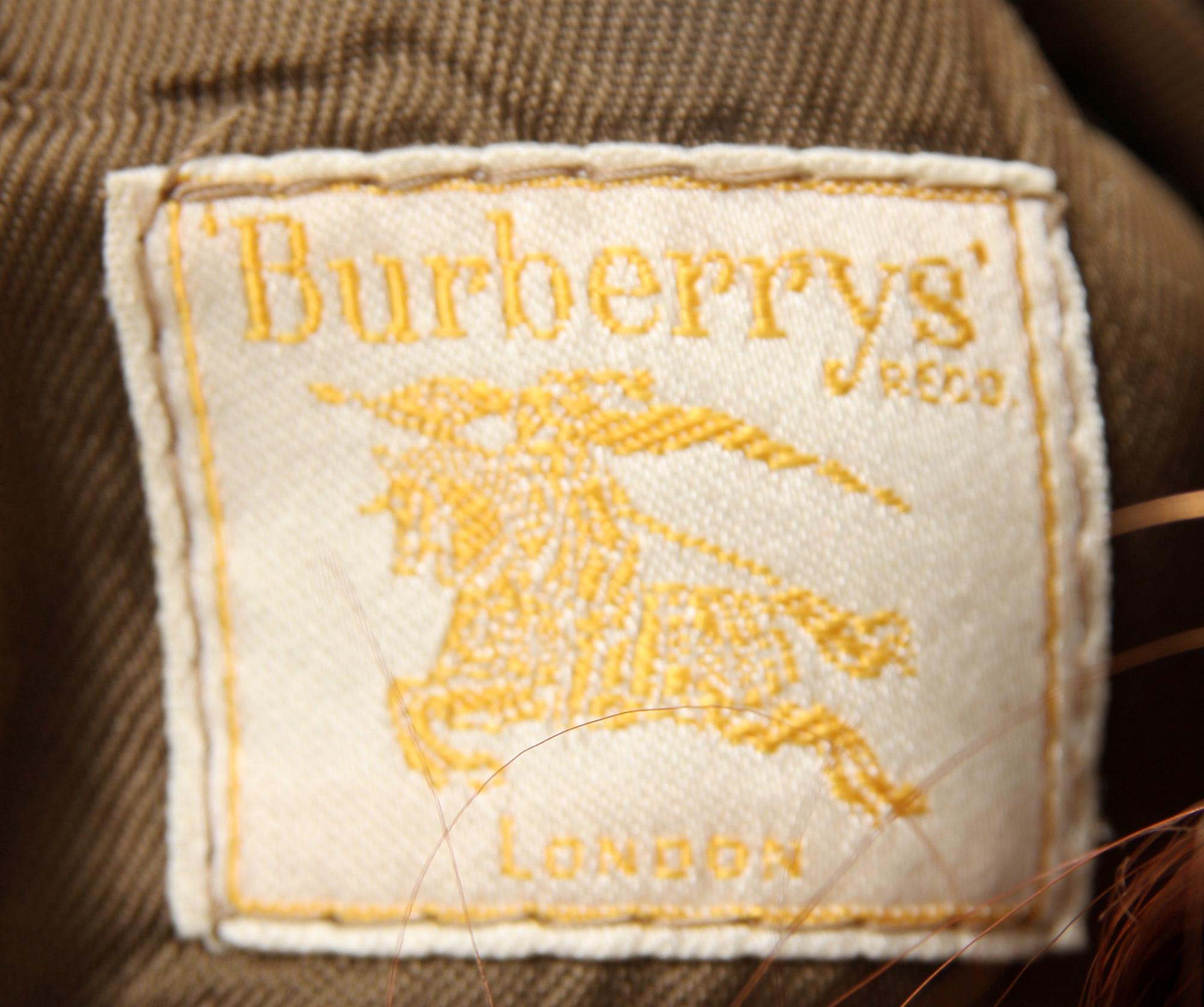DAMROCK, Burberry, 1900-talets slut.
