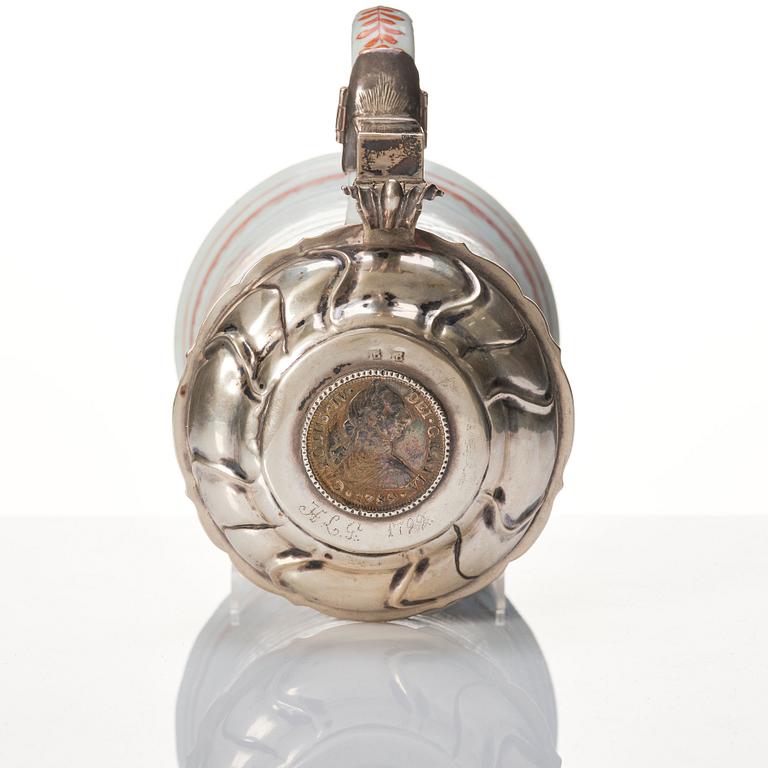 A silver mounted tankard, Qing dynasty, Kangxi (1662-1722).