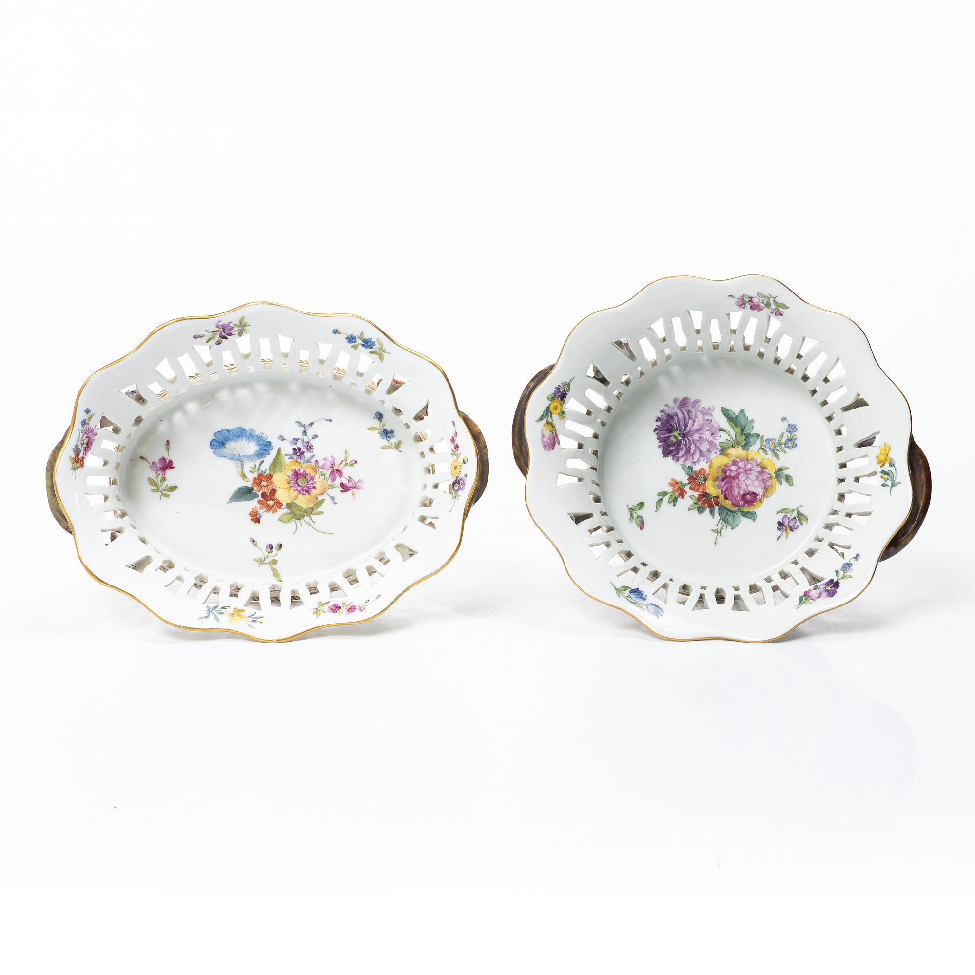Royal Copenhagen, Two pierced bowls with dishes, 2 pcs, porcelain, Saxon flower, Denmark, 20th century.