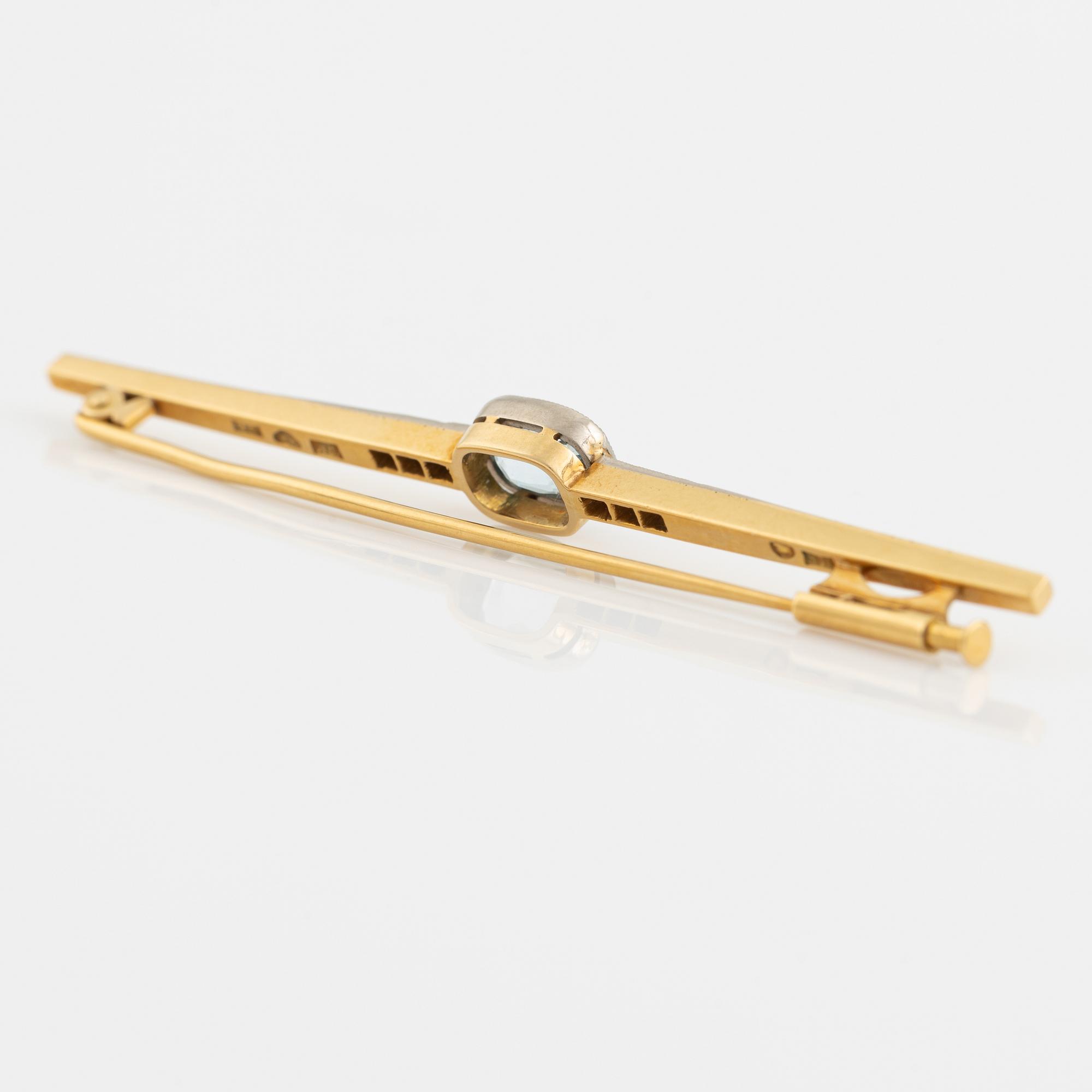 Cushion shaped aquamarine and rose cut diamond pin brooch, Strömdahls,