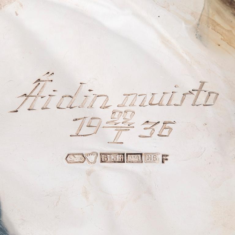 Kaffeservis, 5 delar, silver, Osuusliike Kultaseppä r.l., Åbo 1937, och T.J. Lahti, Viborg 1922.