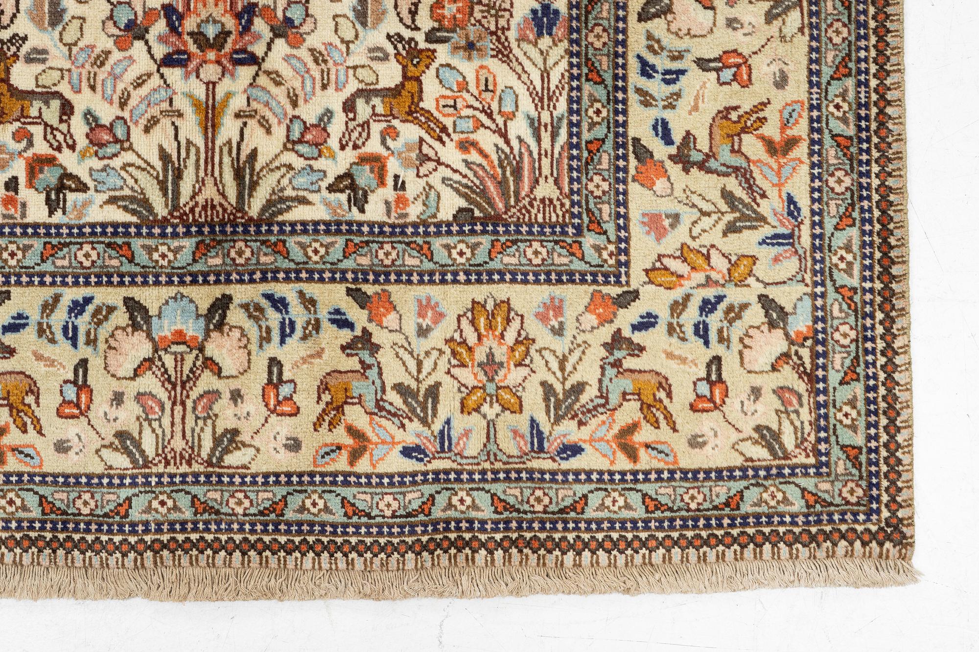 Carpet, Tabriz Tabatabai ca 282x195 cm.