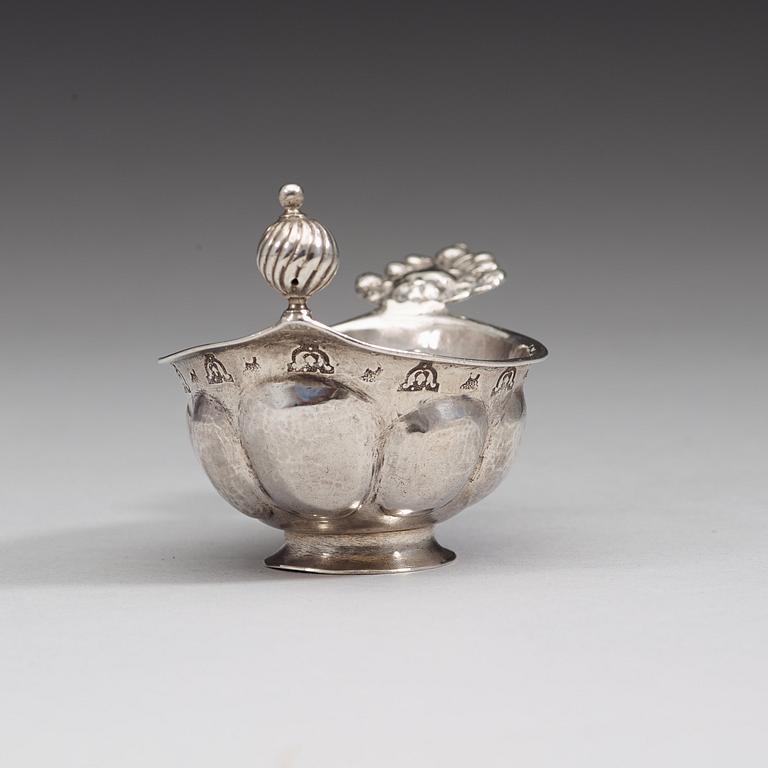 A Swedish 18th century silver cup, marks of Johan Söderdahl, Söderköping 1788.