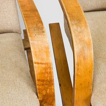 Alvar Aalto, Fåtöljer, 2 st, modell A35 och A36 O.Y. Huonekalu- ja Rakennustyötehdas A.B. 1940/1950-tal.