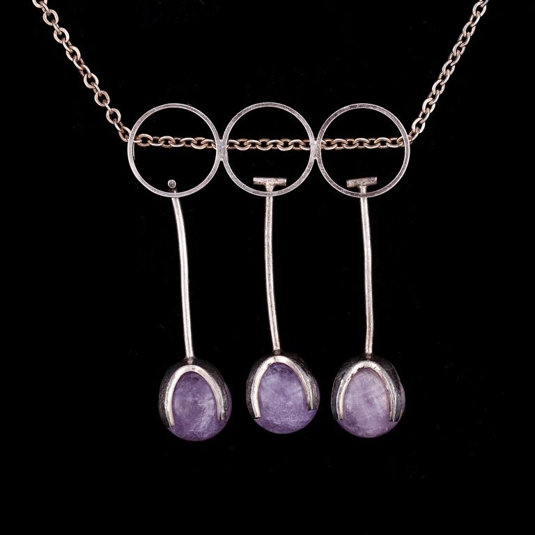 HALSSMYCKE, silver med ametistkvarts, Kupittaan Kulta, Åbo 1966.