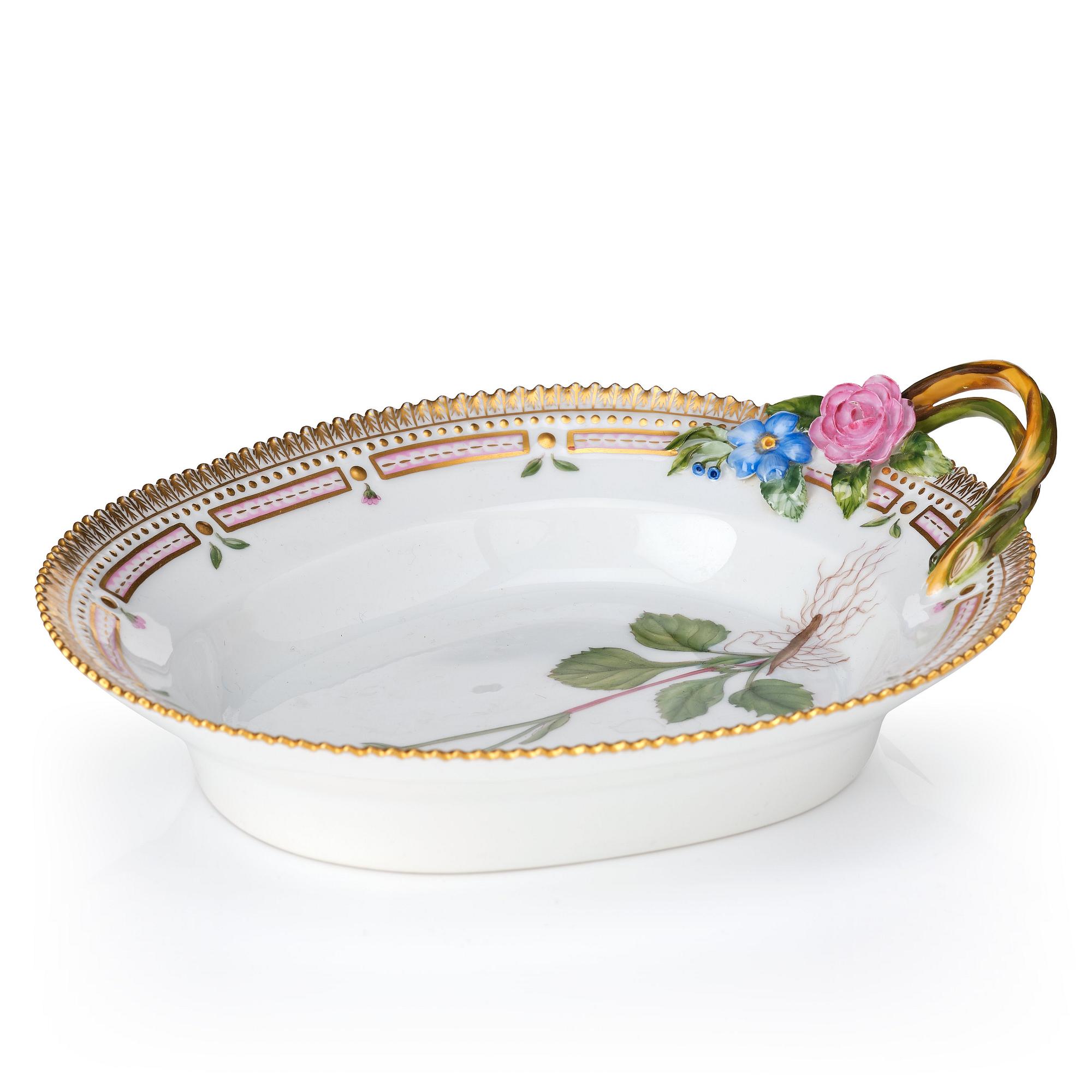 Saladiere, porslin. Royal Copenhagen, "Flora Danica", Danmark, 1900-tal.