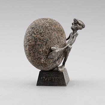 HENRY GUSTAFSSON, skulptur, "Lyftet", tenn och sten, 1989.