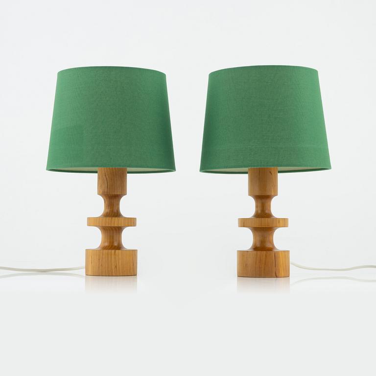 Uno & Östen Kristiansson, a pair of pine 'Flens' table lights, Luxus, Vittsjö.