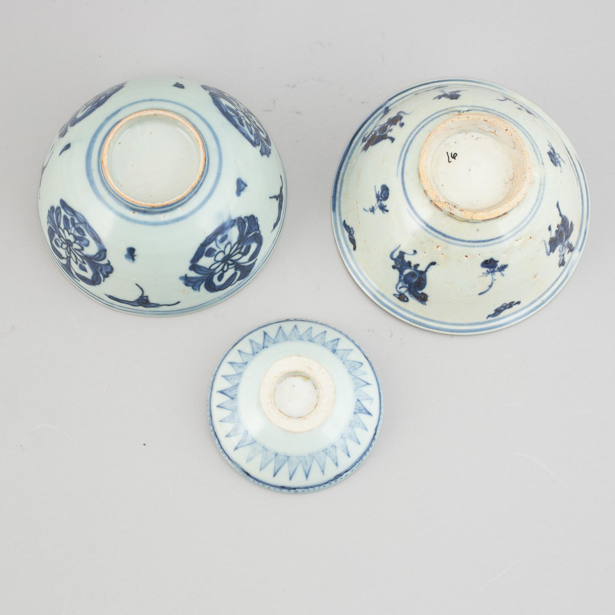Three blue and white Ming dynasty (1368-1644) bowls.
