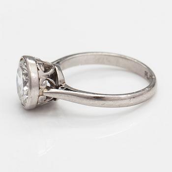 Ring, platina, briljantslipad diamant ca 2.45 ct.