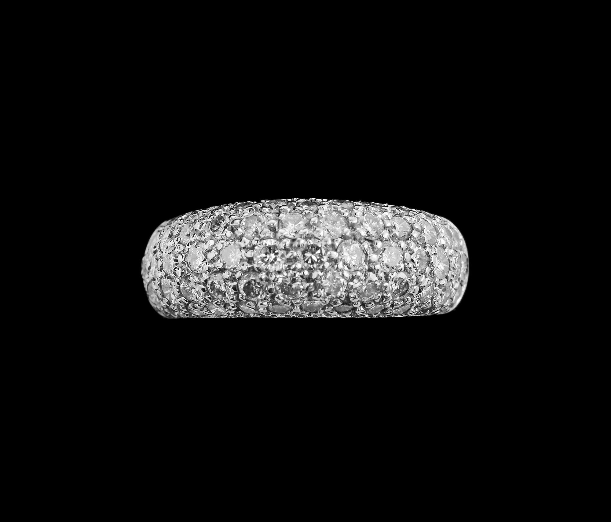SORMUS, briljanttihiottuja timantteja n. 1.3 ct, 18K valkokultaa, koko 18, paino 5,4 g.