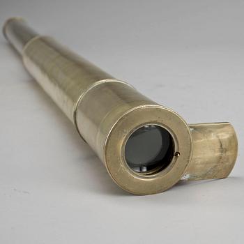 TUBKIKARE, mässing, 1800-talets andra hälft.