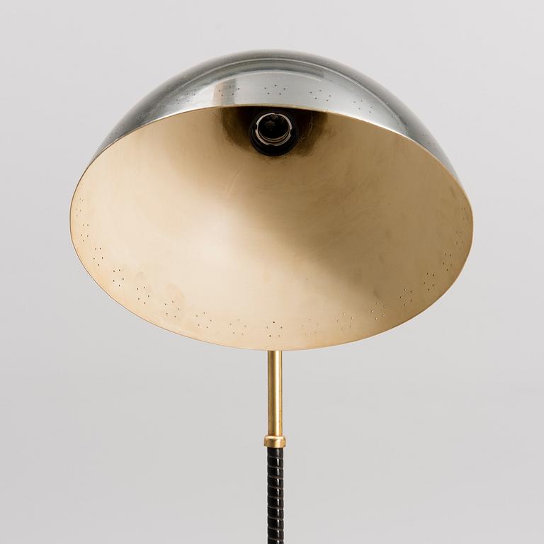 LISA JOHANSSON-PAPE, GOLVLAMPA. Tillverkare Orno.