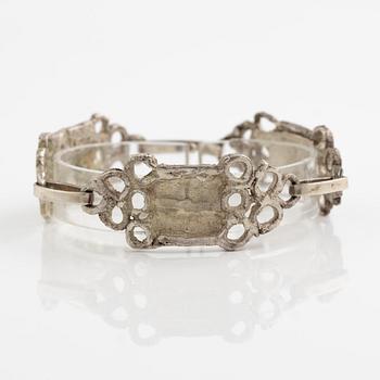 Lars Arby, ett hänge och ett armband, silver, Göteborg 1977 och 1982.