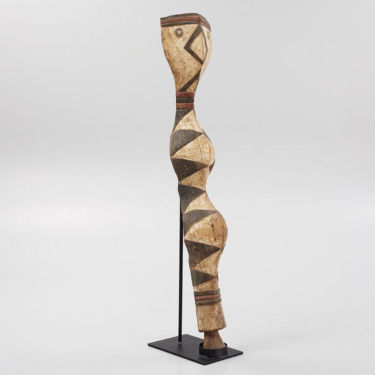 A sculpture, "a-Mantsho-ña-Tshol", reportedly from Baga, Senegal, from the second half of the 20:th century.