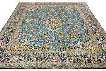 A so called Royal Kashan carpet, signed Isfahanian, c. 407 x 310 cm.