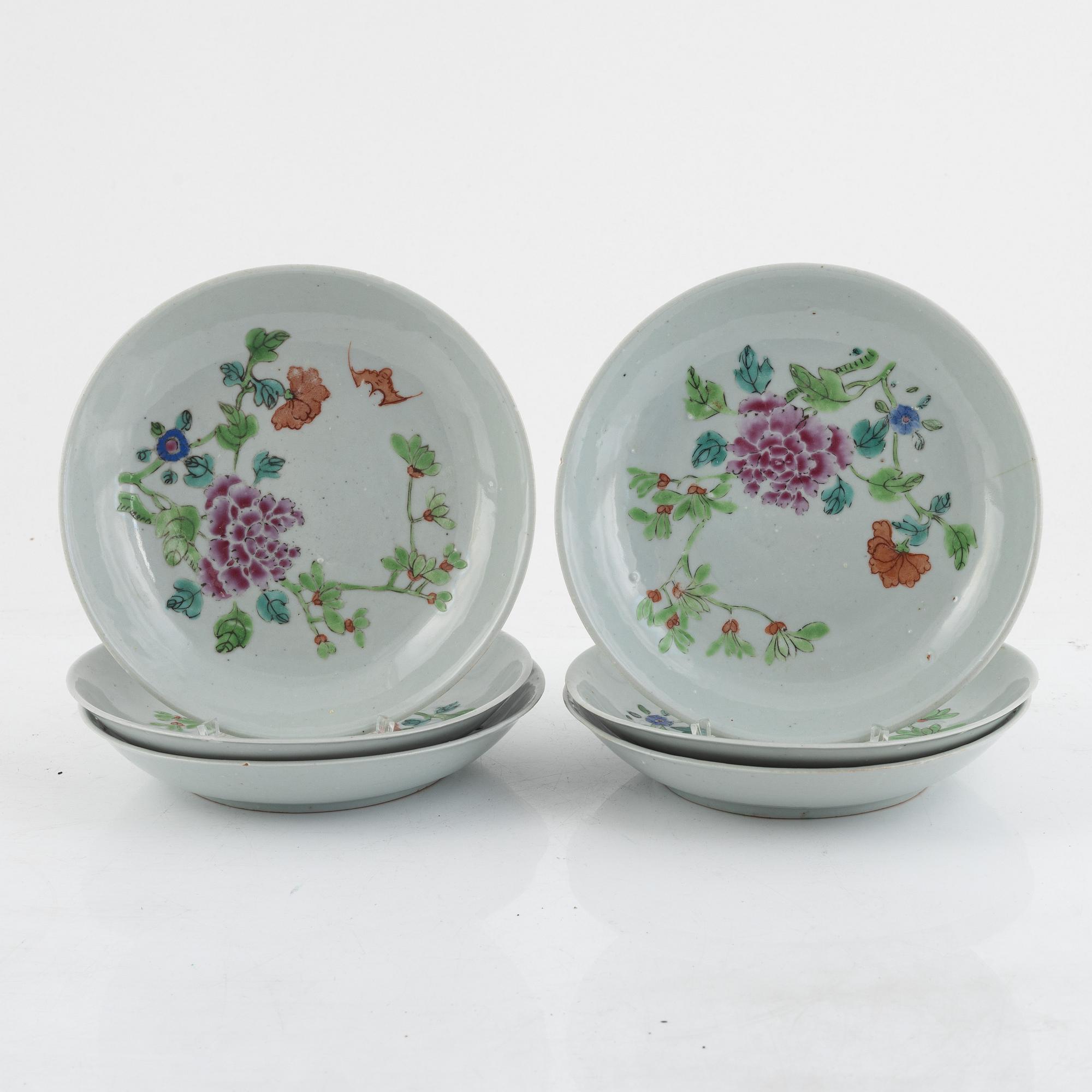 Tallrikar, sex stycken, porslin. Qingdynastin, 1800-tal.