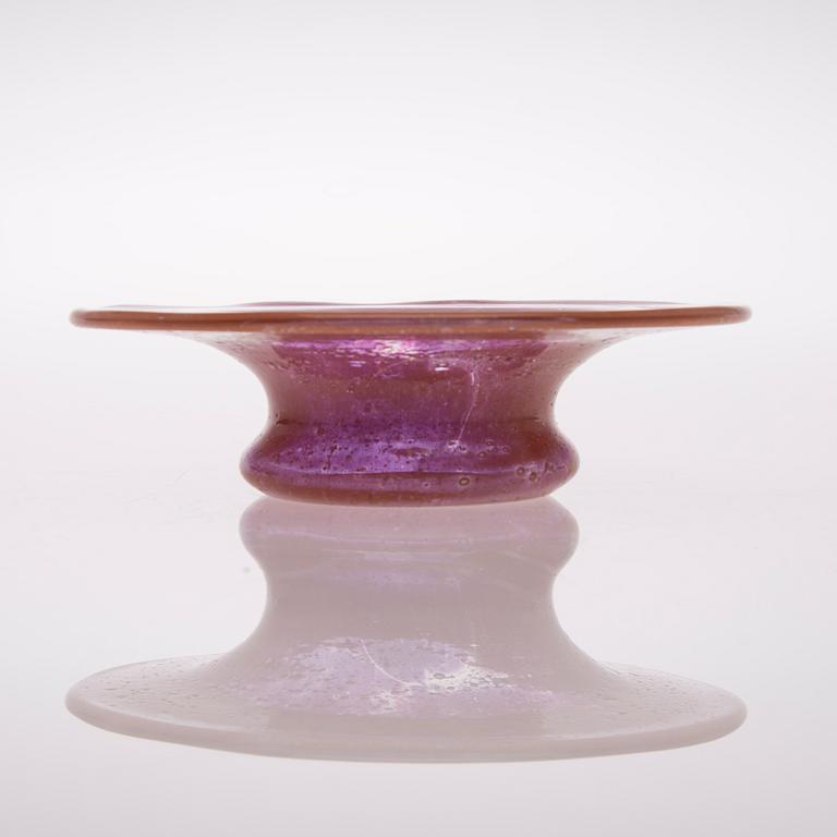 A glass dish from the 1960/70s, signed K. Franck, Nuutajärvi Notsjö.